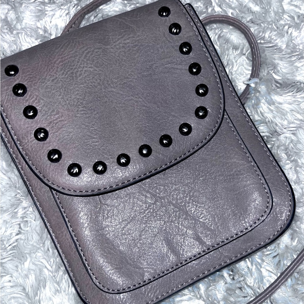 Chic Gray Crossbody Bag with Black Accents